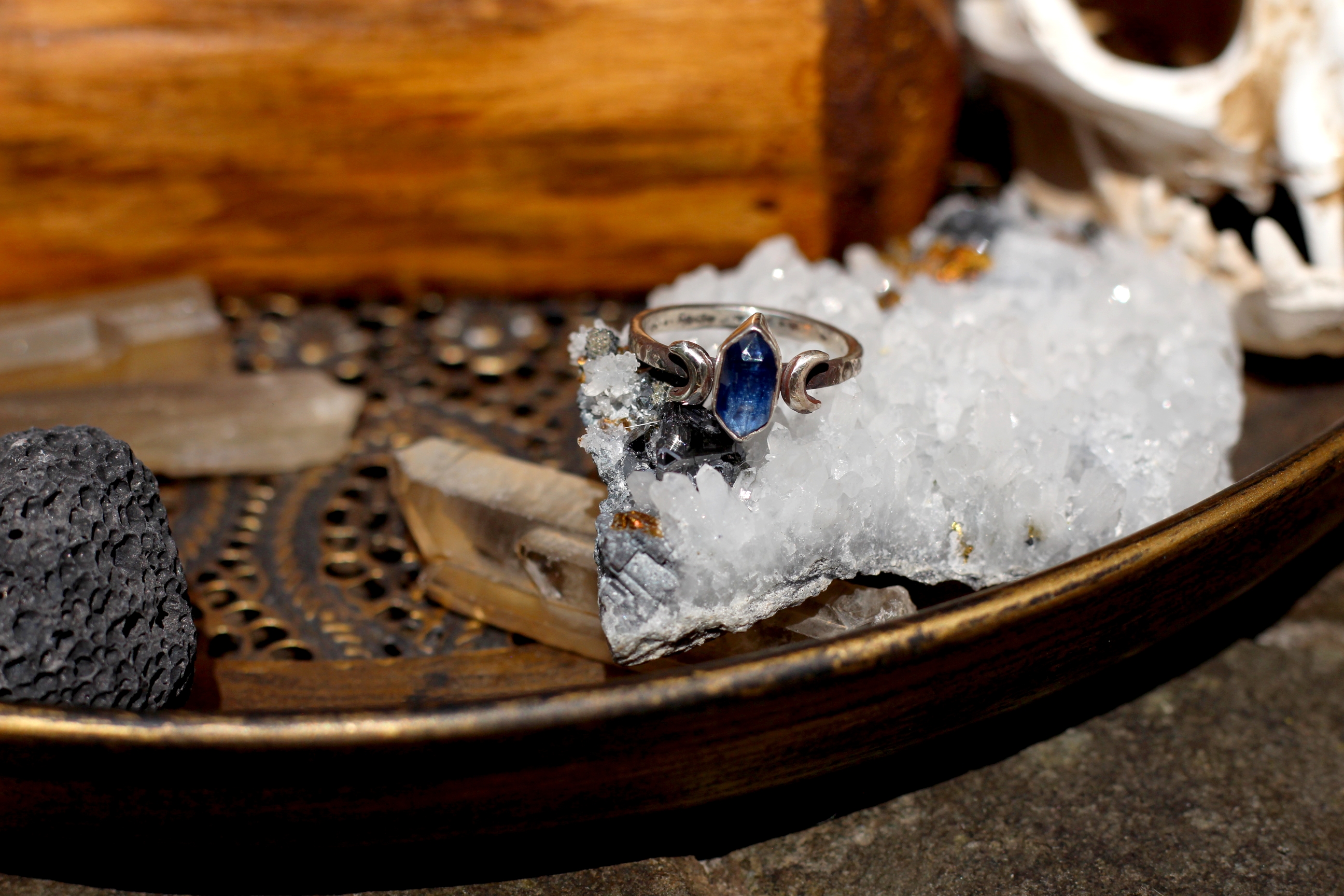 Luna Crystal