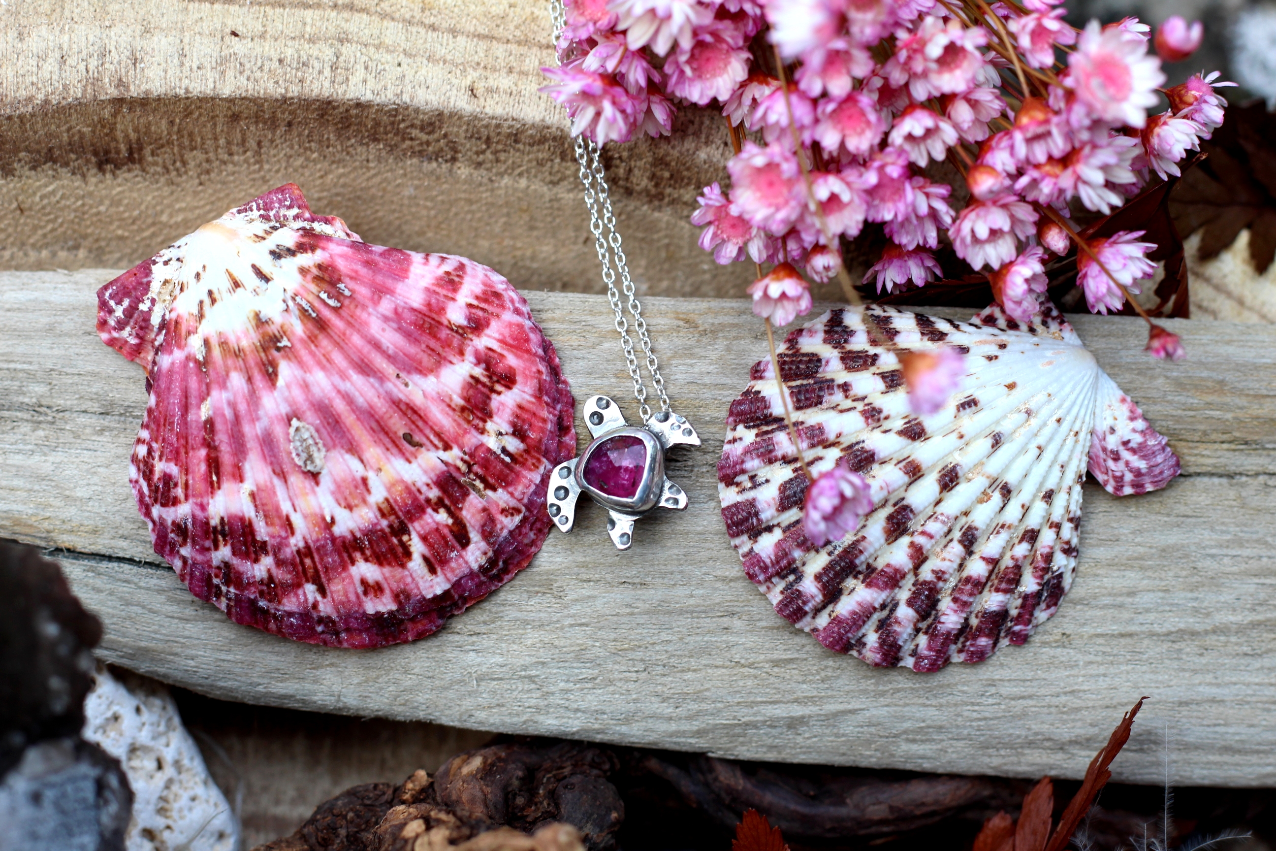 Pink Sapphire Voyager